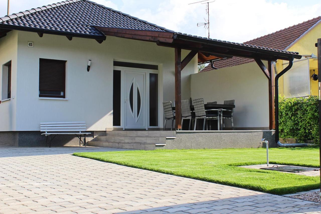 Tisza Dream Apartman Tiszakécske Exterior foto